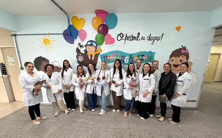 Equipe do HDP realiza capacitação prática em aleitamento materno no HU-Furg